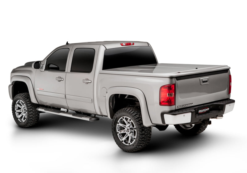 Load image into Gallery viewer, UnderCover 18-20 Chevy Colorado/GMC Canyon 5ft Lux Bed Cover - Satin Steel Gray
