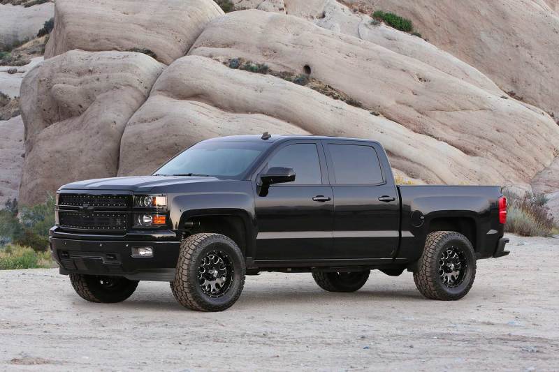 Load image into Gallery viewer, Fabtech 14-18 GM C/K1500 P/U w/oE Alm Or Stmp Stl UCA 4in Perf Sys w/Dl 2.5 &amp; 2.25
