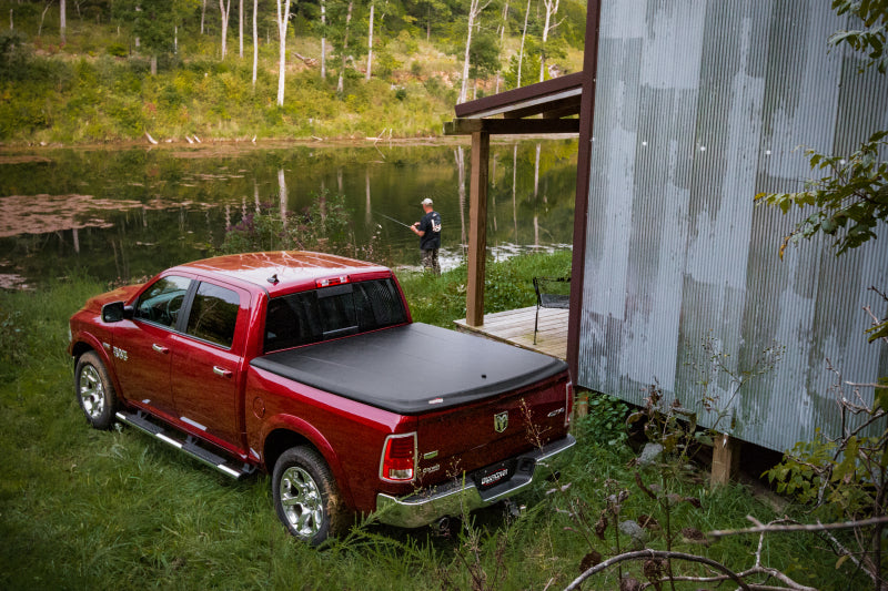 Load image into Gallery viewer, UnderCover 02-08 Dodge Ram 1500/2500 6.4ft SE Bed Cover - Black Textured
