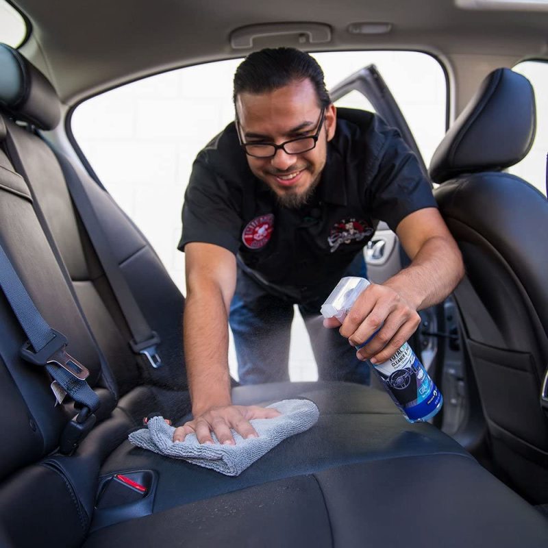Load image into Gallery viewer, Chemical Guys Total Interior Cleaner &amp; Protectant - 1 Gallon
