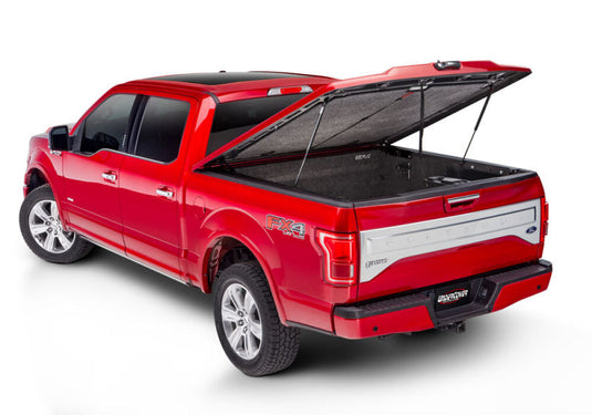 UnderCover 14-20 Toyota Tundra 5.5ft Elite LX Bed Cover - Bright Red