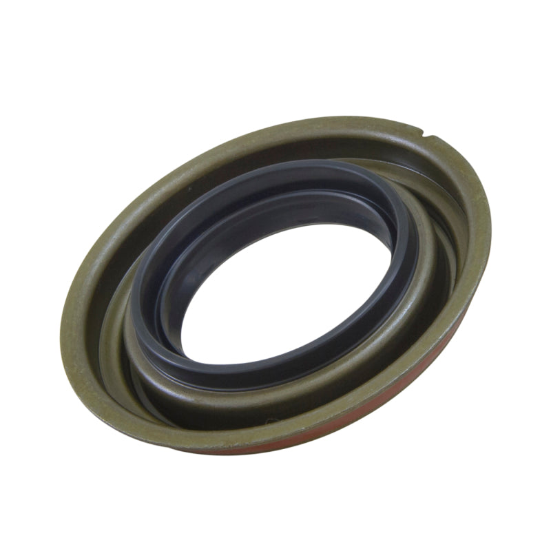 Load image into Gallery viewer, Yukon Gear Rear Wheel Seal for 00-04 Toyota Tacoma/00-06 Tundra/01-02 4Runner
