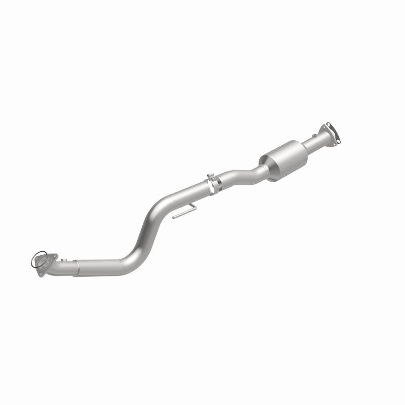Load image into Gallery viewer, MagnaFlow 2009 Chevrolet Express 4500 V8 6.0L Right Underbody Catalytic Converter
