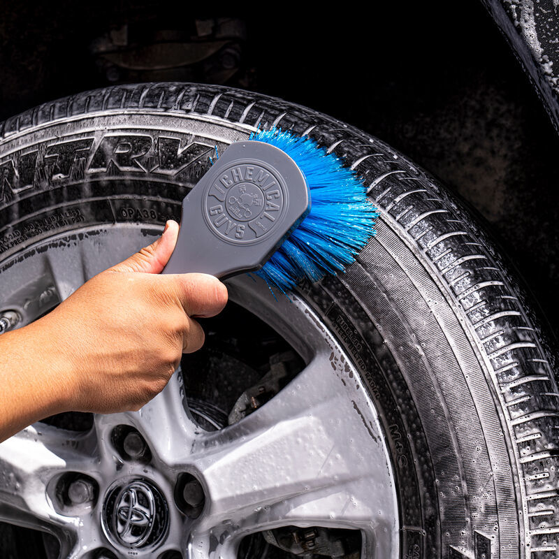 Load image into Gallery viewer, Chemical Guys Stiffy Brush For Tires - Blue

