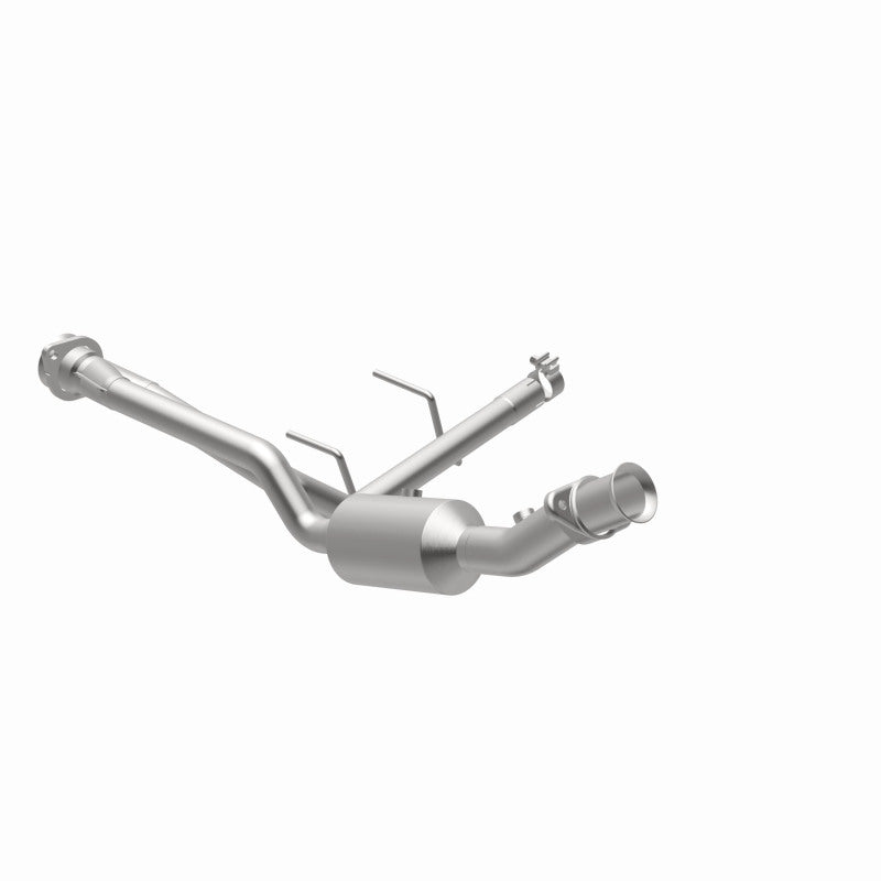 Load image into Gallery viewer, MagnaFlow 18-20 Ford F-150 V6 3.3L Right Underbody Direct-Fit Catalytic Converter
