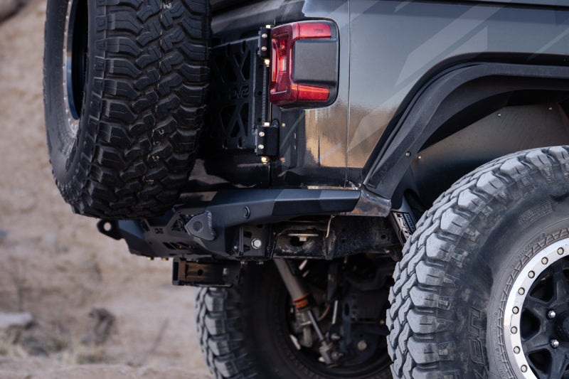 Load image into Gallery viewer, DV8 Offroad 18-23 Wrangler JL Spec Series Rear Bumper
