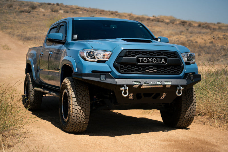 Load image into Gallery viewer, DV8 Offroad 16-23 Toyota Tacoma MTO Series Front Bumper
