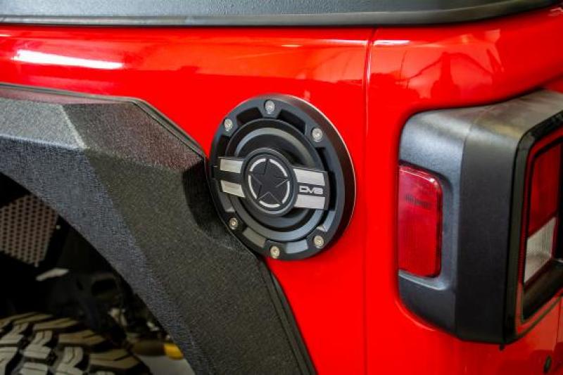 Load image into Gallery viewer, DV8 Offroad 2018+ Jeep JL Aluminum Fuel Door for 20-Pres Wrangler
