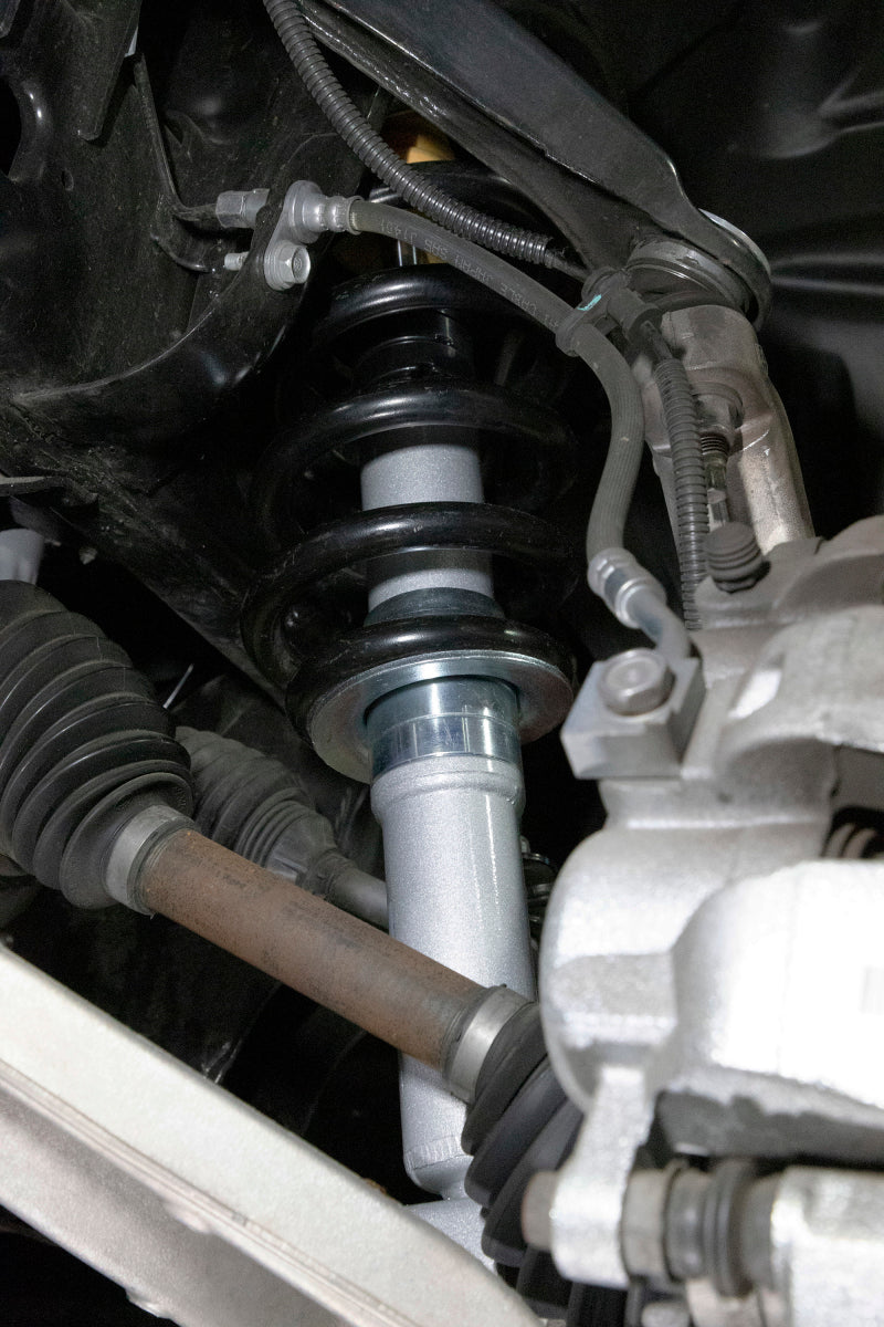 Load image into Gallery viewer, Belltech 19-20 RAM 1500 Front Trail Performance Leveling Strut
