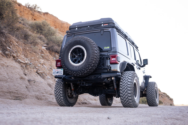 Load image into Gallery viewer, DV8 Offroad 18-23 Wrangler JL Spec Series Rear Bumper
