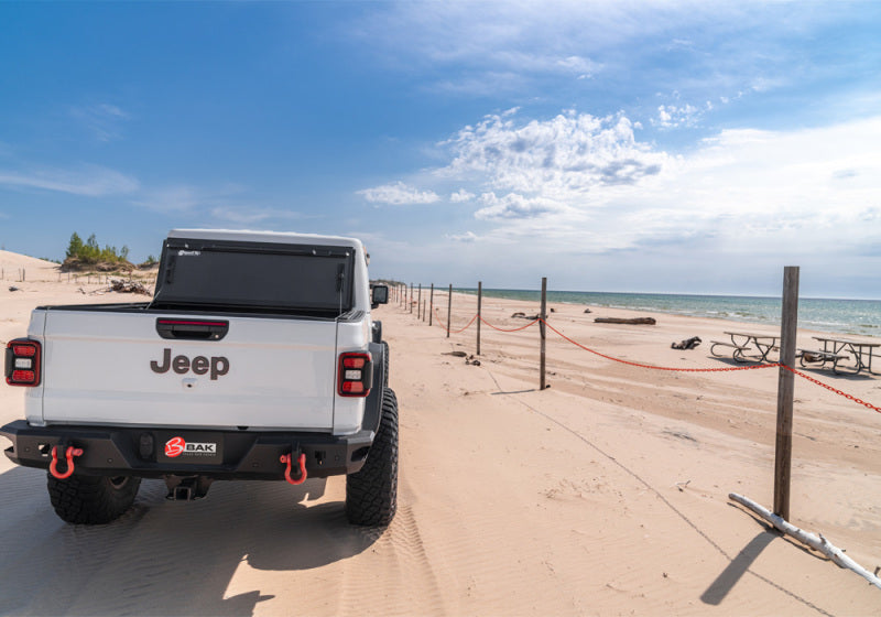 Load image into Gallery viewer, BAK 2020 Jeep Gladiator 5ft Bed BAKFlip MX4
