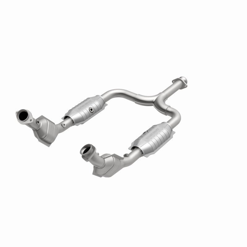 Load image into Gallery viewer, Magnaflow Conv DF 01-04 Ford Mustang 3.8L CA
