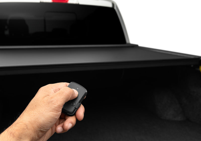 Load image into Gallery viewer, Roll-N-Lock 2022 Ford Maverick 54.4in E-Series Retractable Tonneau Cover

