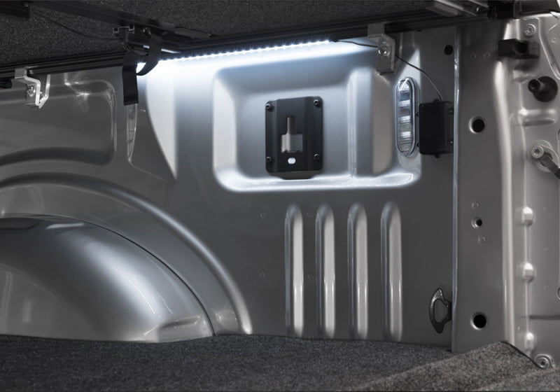 Load image into Gallery viewer, UnderCover 19-20 Ford Ranger 6ft Ultra Flex Bed Cover - Matte Black Finish
