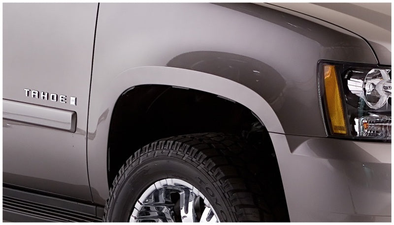 Load image into Gallery viewer, Bushwacker 07-14 Chevy Tahoe Pocket Style Flares 4pc Does Not Fit LTZ - Black
