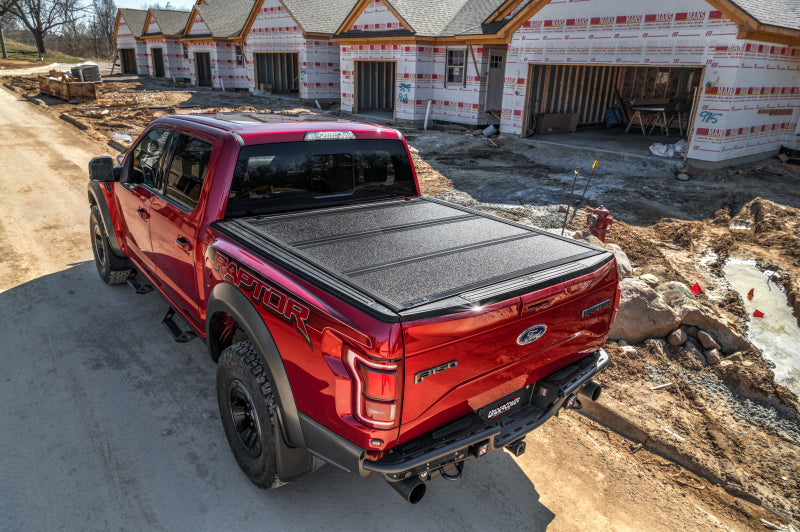 Load image into Gallery viewer, UnderCover 07-13 Chevy Silverado 2500HD 6.5ft Armor Flex Bed Cover - Black Textured
