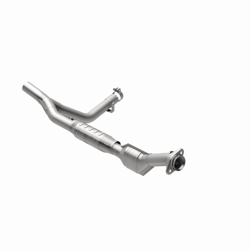 Load image into Gallery viewer, MagnaFlow Conv DF 01 Ford Trucks 5.4L
