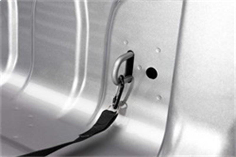 Load image into Gallery viewer, Roll-N-Lock 17-19 Ford F-250/F-350 Super Duty SB 80-3/8in A-Series Retractable Tonneau Cover
