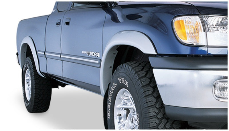 Load image into Gallery viewer, Bushwacker 00-02 Toyota Tundra Fleetside Extend-A-Fender Style Flares 4pc 76.5/98.2in Bed - Black
