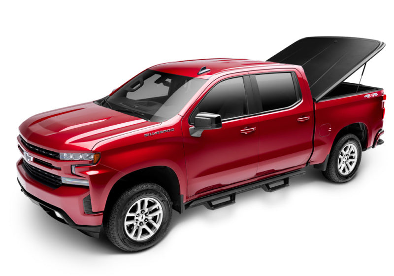 Load image into Gallery viewer, UnderCover 19-20 Chevy Silverado 1500 5.8ft SE Bed Cover - Black Textured

