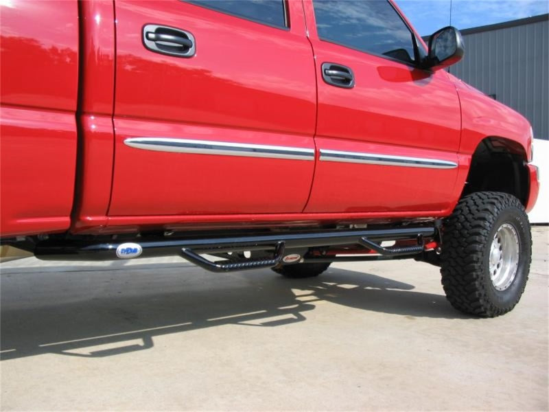 Load image into Gallery viewer, N-Fab Nerf Step 01-06 Chevy-GMC 1500/2500/3500 Crew Cab - Gloss Black - Cab Length - 3in

