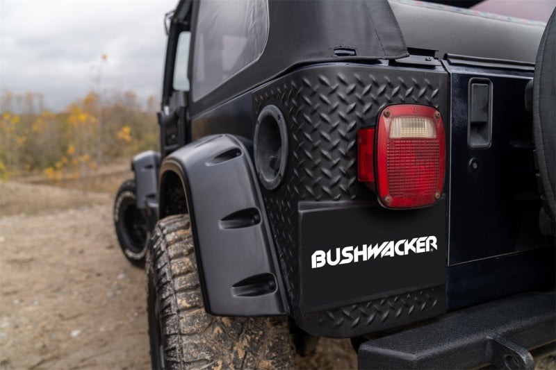 Load image into Gallery viewer, Bushwacker 97-06 Jeep Wrangler Trail Armor Rear Corners - Black
