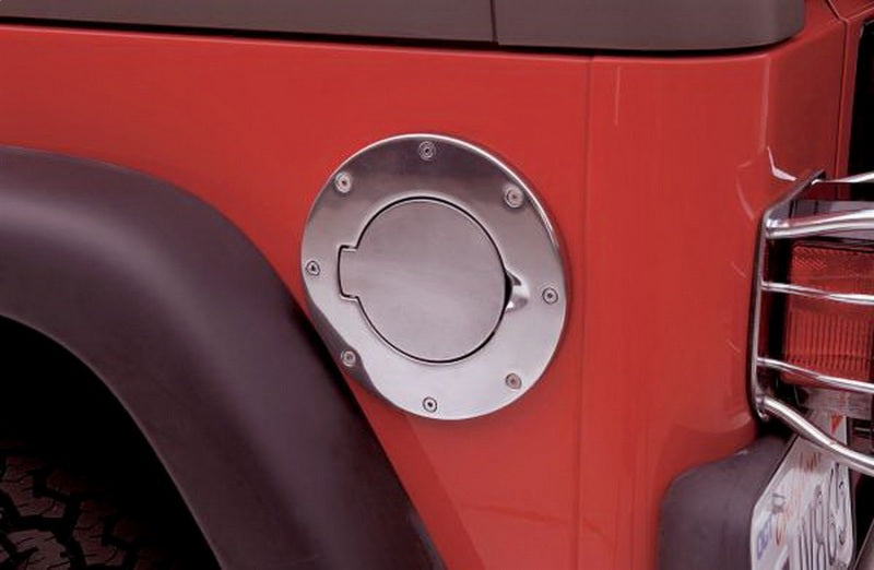 Load image into Gallery viewer, Rampage 1997-2006 Jeep Wrangler(TJ) Billet Style Gas Cover - Polished
