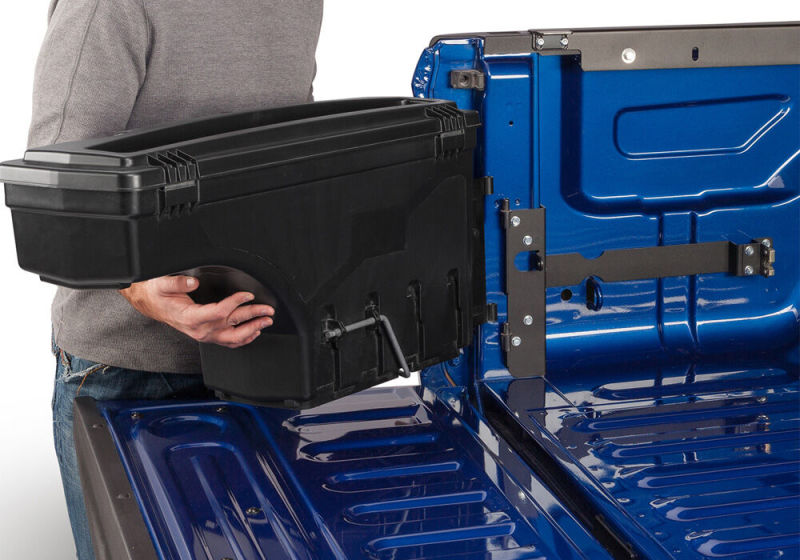 Load image into Gallery viewer, UnderCover 20-22 Isuzu Dmax Drivers Side Side Swing Case - Black Smooth
