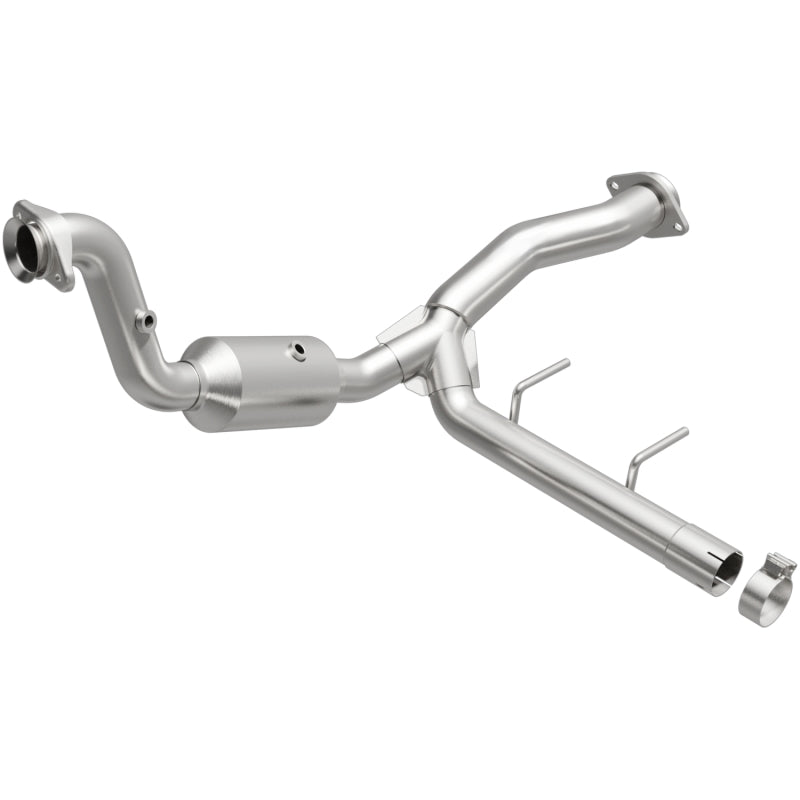 Load image into Gallery viewer, MagnaFlow Conv Direct Fit 15-17 Ford F150 V6 2.7L OEM Underbody
