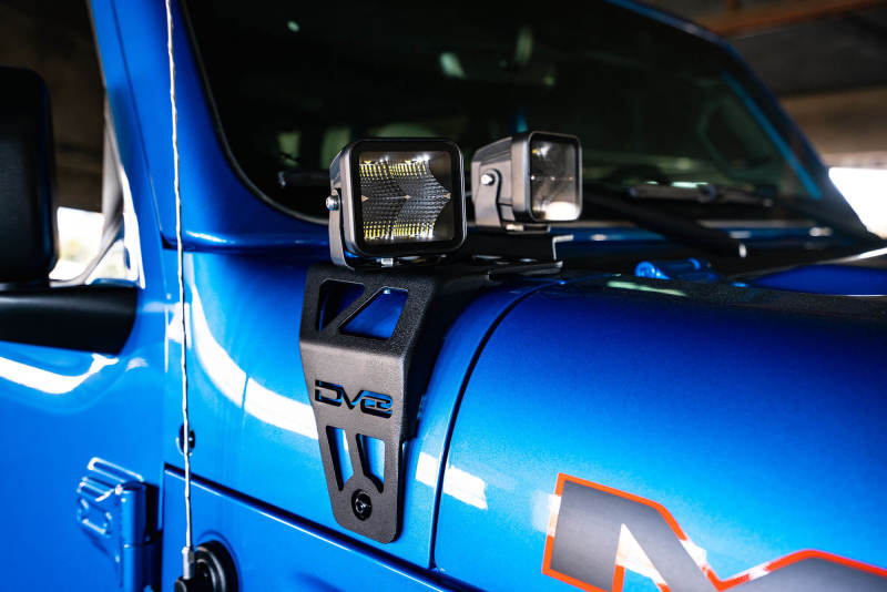 Load image into Gallery viewer, DV8 Offroad 20-22 Jeep JL 392/ Jeep JT Mojave Edition Dual Pod Light Mounts
