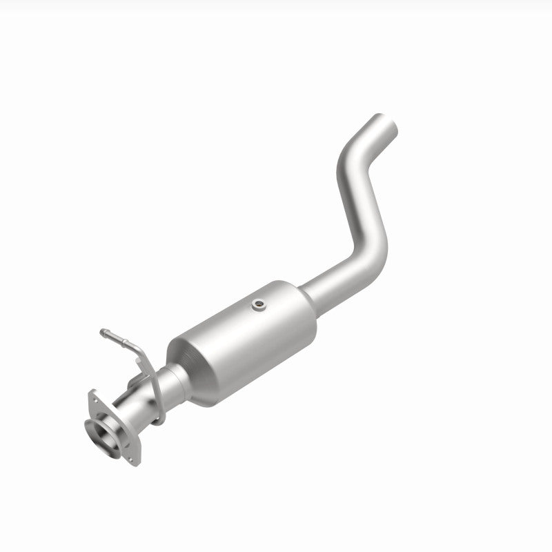 Load image into Gallery viewer, MagnaFlow 22-24 Ford F-650 V8 7.3L Underbody Direct Fit Catalytic Converter
