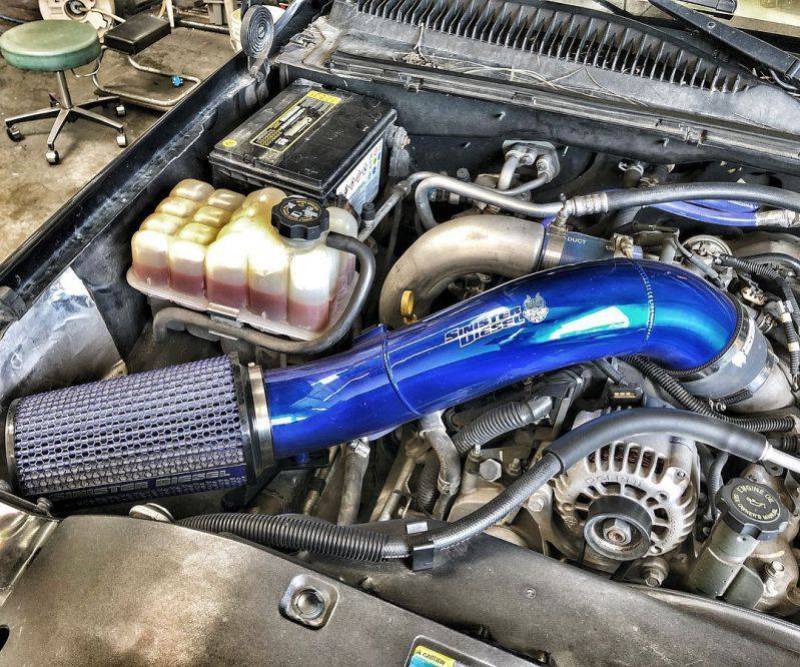 Load image into Gallery viewer, Sinister Diesel Cold Air Intake 01-04 Chevy / GMC Duramax 6.6L LB7

