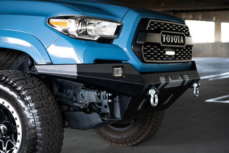 Load image into Gallery viewer, DV8 Offroad 16-23 Toyota Tacoma MTO Series Front Bumper
