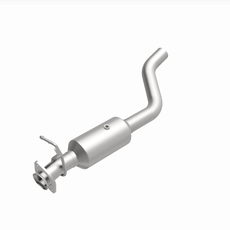 Load image into Gallery viewer, MagnaFlow 22-24 Ford F-650 V8 7.3L Underbody Direct Fit Catalytic Converter
