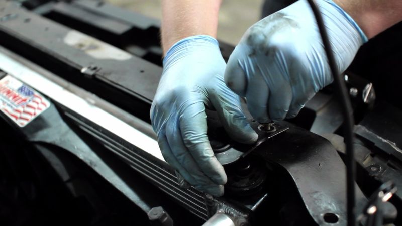 Load image into Gallery viewer, Mishimoto 97-04 Ford Mustang w/ Stabilizer System Manual Aluminum Radiator
