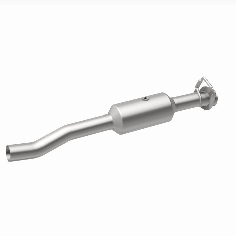 Load image into Gallery viewer, MagnaFlow 16-19 Ford F-650 V10 6.8L Underbody Direct Fit Catalytic Converter
