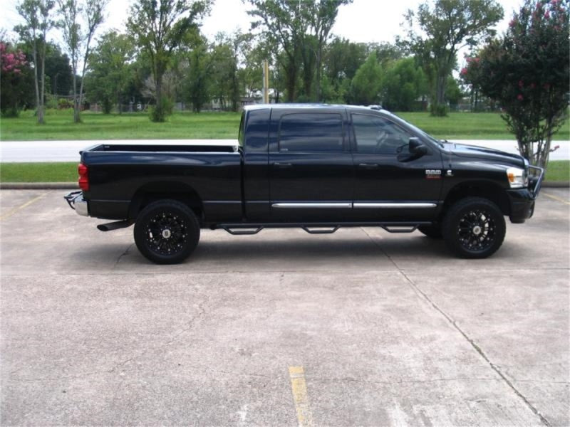 Load image into Gallery viewer, N-Fab Nerf Step 06-09 Dodge Ram 1500/2500/3500 Mega Cab 6.4ft Bed - Gloss Black - Bed Access - 3in
