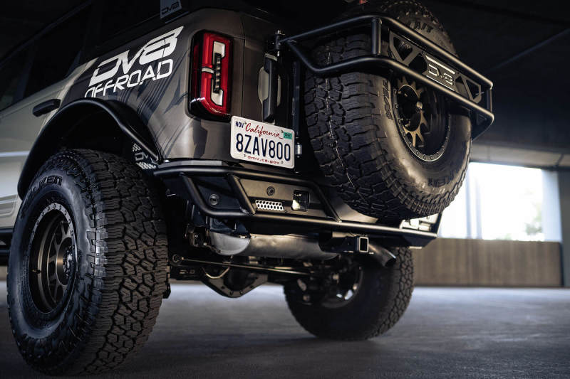 Load image into Gallery viewer, DV8 Offroad 21-23 Ford Bronco Competition Series Rear Bumper

