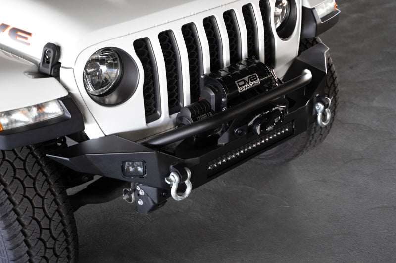 Load image into Gallery viewer, DV8 Offroad 18-23 Jeep Wrangler JL / 20-23 Jeep Gladiator JT FS-7 Mid-Width Winch Front Bumper
