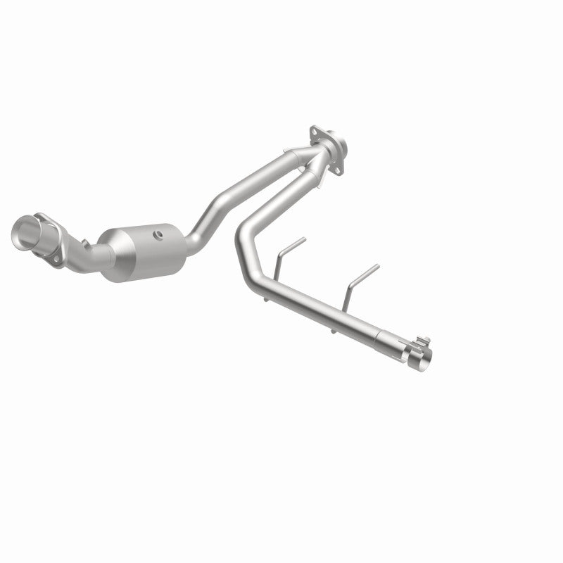 Load image into Gallery viewer, MagnaFlow 18-20 Ford F-150 V6 3.3L Right Underbody Direct-Fit Catalytic Converter
