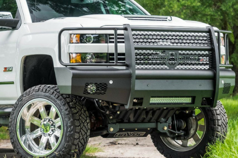 Load image into Gallery viewer, Road Armor 15-19 Chevy 2500 Vaquero Front Bumper Full Guard - Tex Blk
