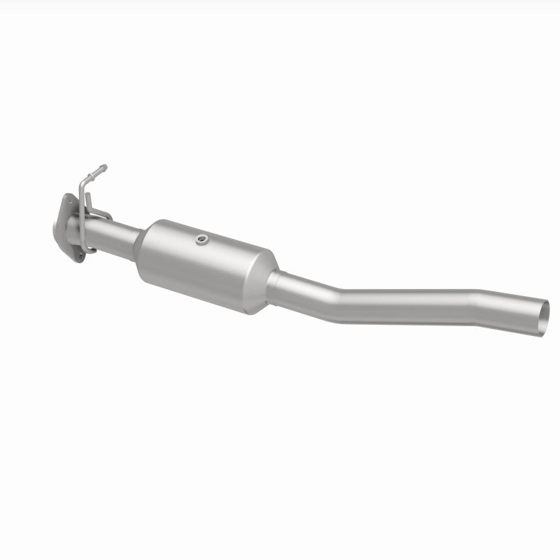 Load image into Gallery viewer, MagnaFlow 16-19 Ford F-53 V10 6.8L Underbody Direct-Fit Catalytic Converter
