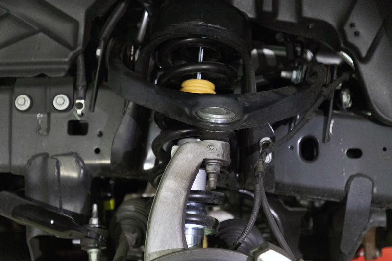 Load image into Gallery viewer, Belltech 19-20 RAM 1500 Front Trail Performance Leveling Strut
