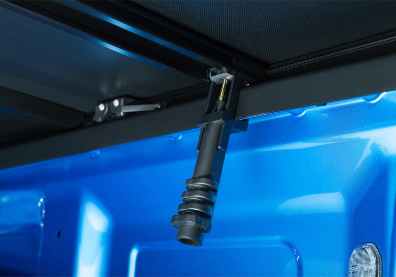 Load image into Gallery viewer, Extang 09-18 Dodge RamBox w/ Cargo Management System (5ft 7in) / 2019 Classic 1500 Trifecta e-Series
