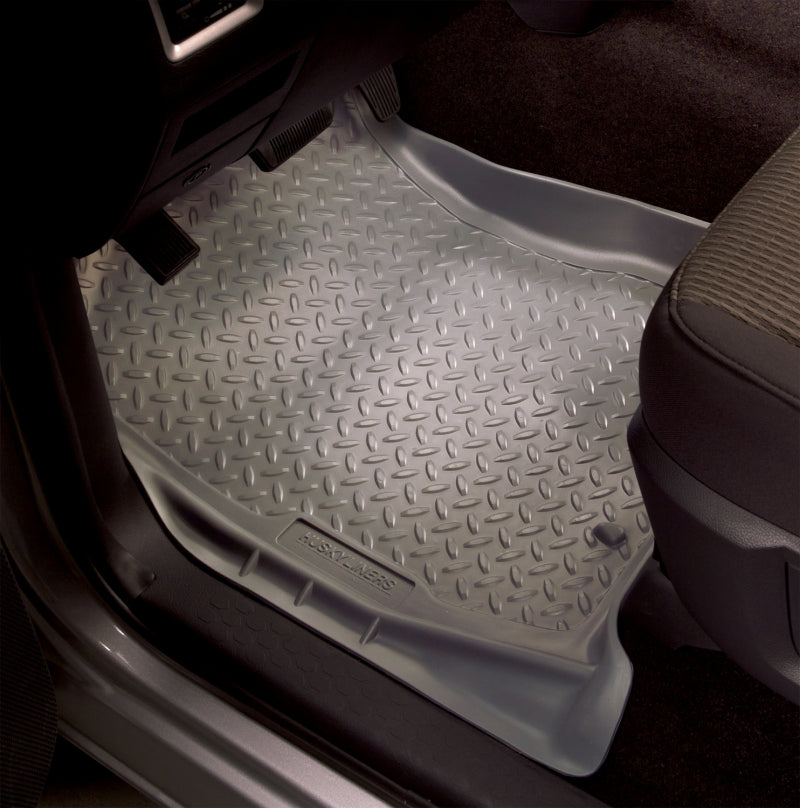 Load image into Gallery viewer, Husky Liners 01-04 Toyota Tacoma Double Cab Classic Style Tan Floor Liners
