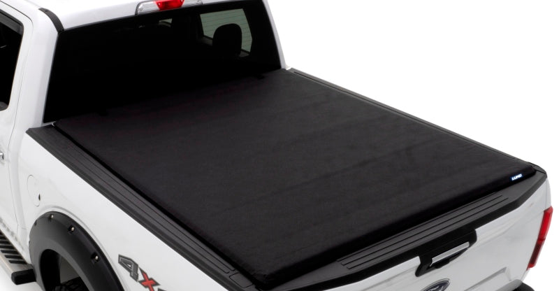 Load image into Gallery viewer, Lund 07-17 Chevy Silverado 1500 (8ft. Bed) Genesis Roll Up Tonneau Cover - Black
