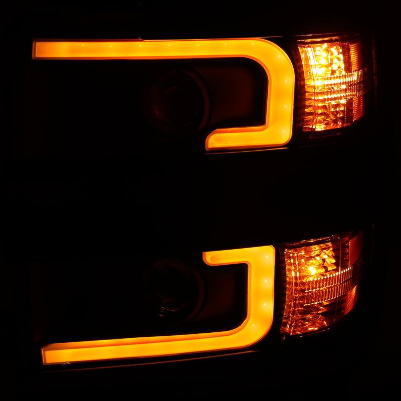 Load image into Gallery viewer, ANZO Projector Headlights 15-17 Chevrolet Silverado 2500HD / 3500HD Black w/ Black Rim
