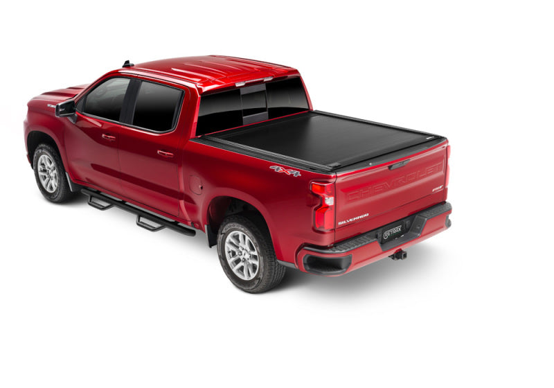 Load image into Gallery viewer, Retrax 19-22 GM Silverado / Sierra 1500 5ft. 8in. Bed RetraxONE MX
