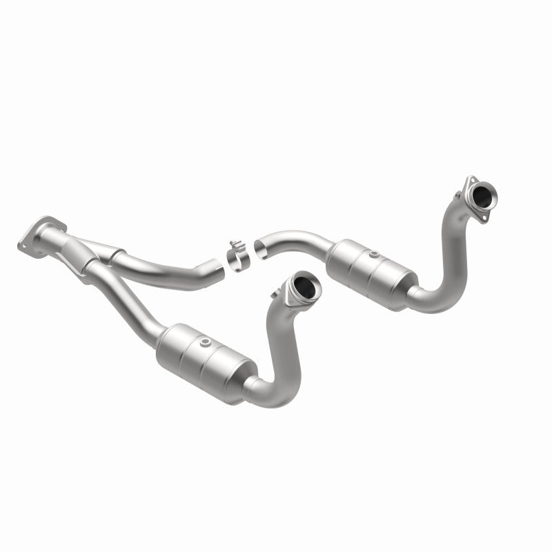 Load image into Gallery viewer, Magnaflow Conv DF 08-10 Ford F-250/F-250 SD/F-350/F-350 SD 5.4L/6.8L / F-450 SD 6.8L Y-Pipe Assembly
