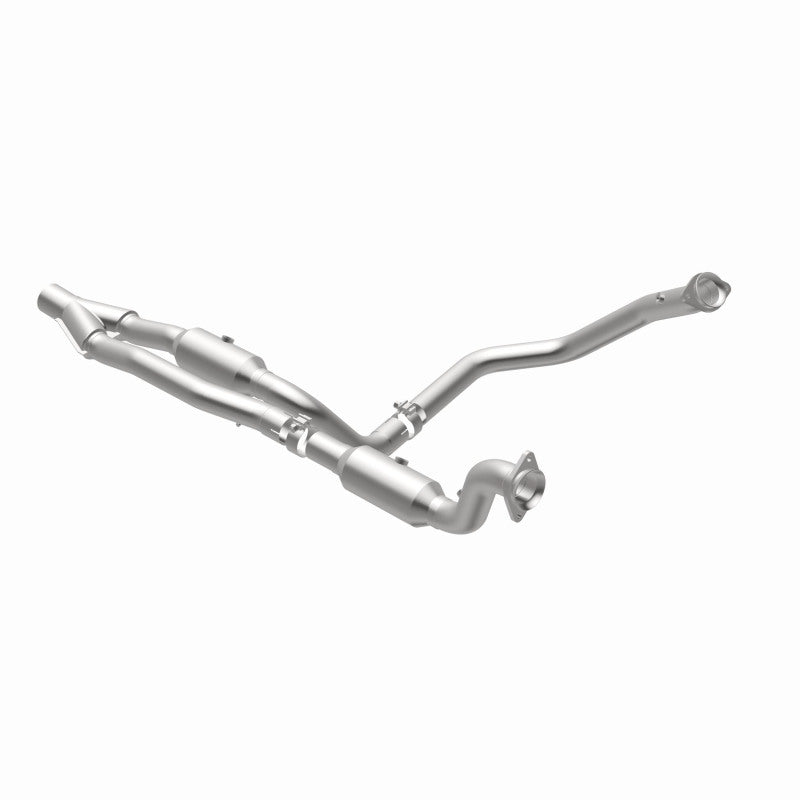 Load image into Gallery viewer, MagnaFlow 2012 Ram 1500 Tradesman HD V8 5.7L OEM Underbody Direct-Fit Catalytic Converter
